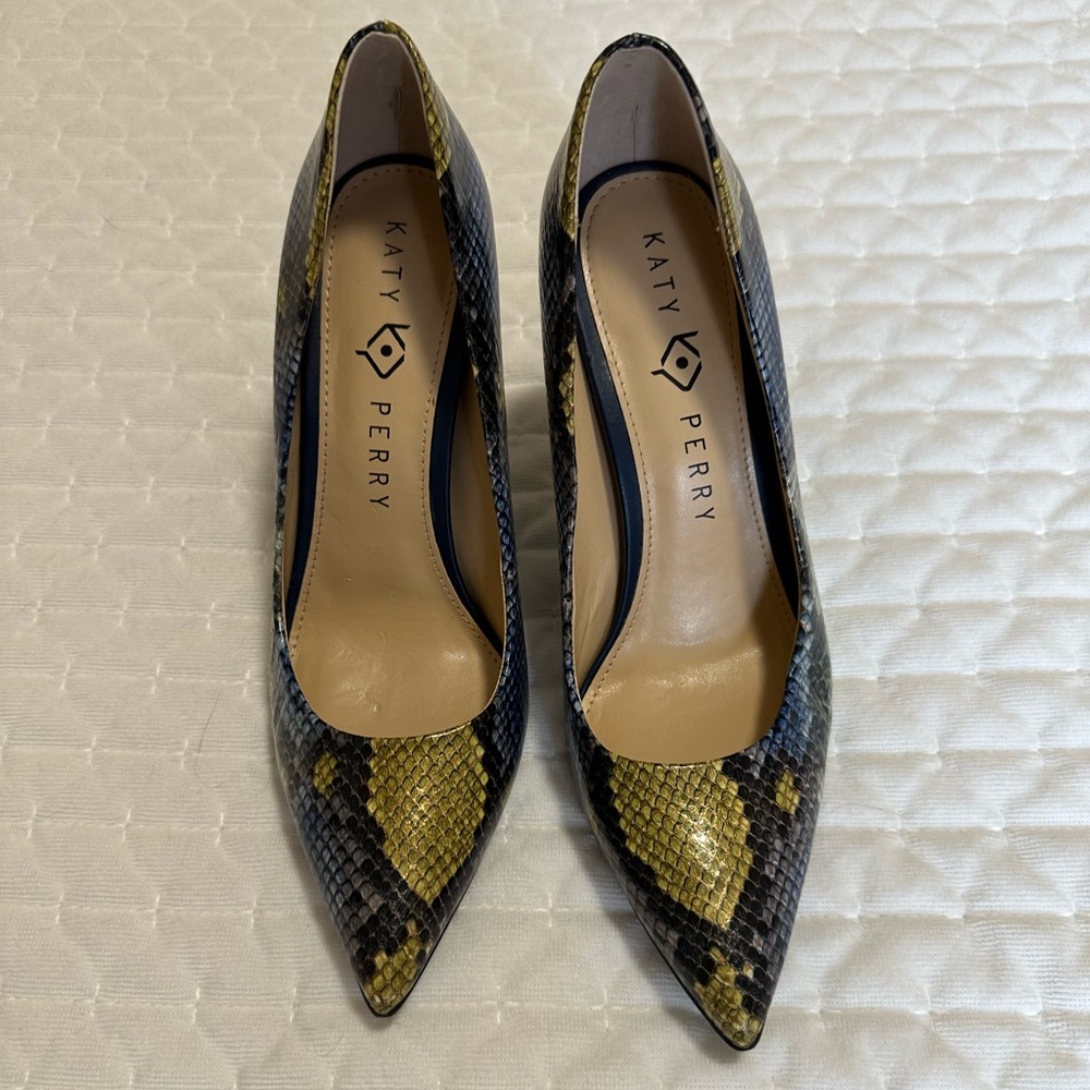 Katy Perry The Sissy Pumps